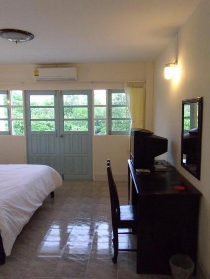 Albatross Guesthouse @ Thungwualaen Beach Pathiu Eksteriør bilde