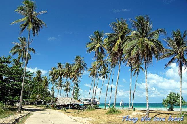 Albatross Guesthouse @ Thungwualaen Beach Pathiu Eksteriør bilde