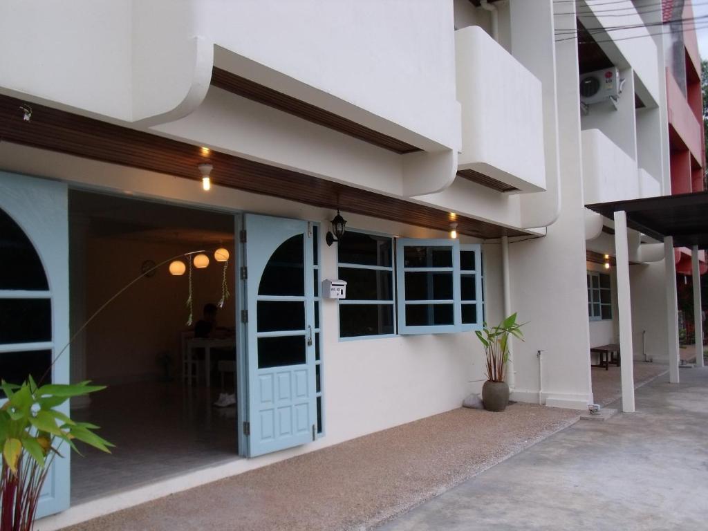 Albatross Guesthouse @ Thungwualaen Beach Pathiu Eksteriør bilde